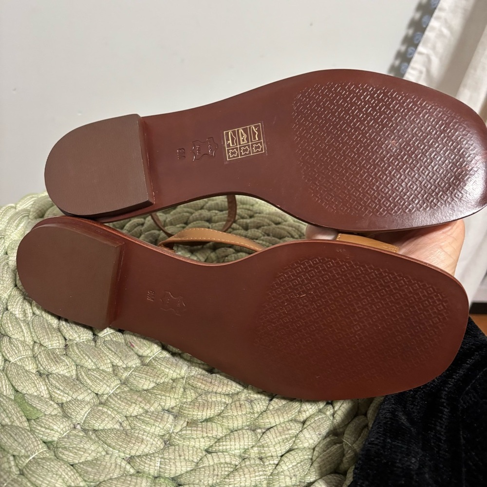 NEW Tory Burch Gabrielle Brown Leather Ankle Strap Flat Sandals Size 8 - Picture 10 of 11